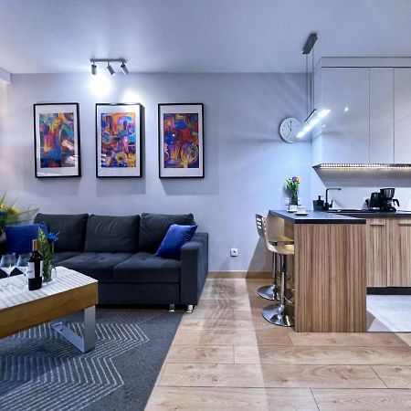 4Uapart-Apartment Suite Picasso シフィノウイシチェ エクステリア 写真