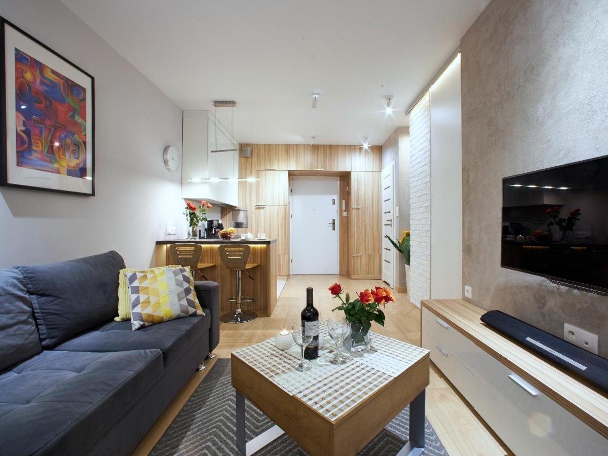 4Uapart-Apartment Suite Picasso シフィノウイシチェ エクステリア 写真
