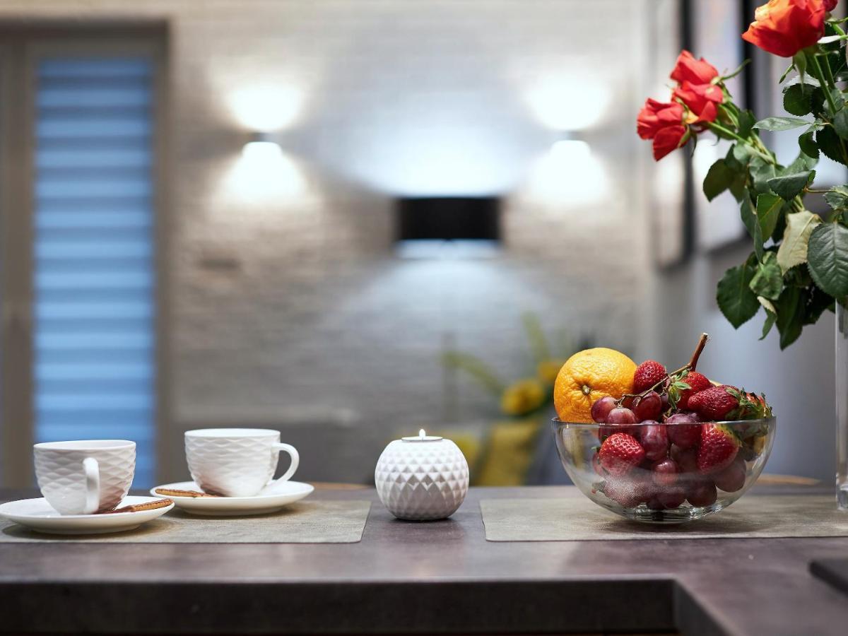 4Uapart-Apartment Suite Picasso シフィノウイシチェ エクステリア 写真