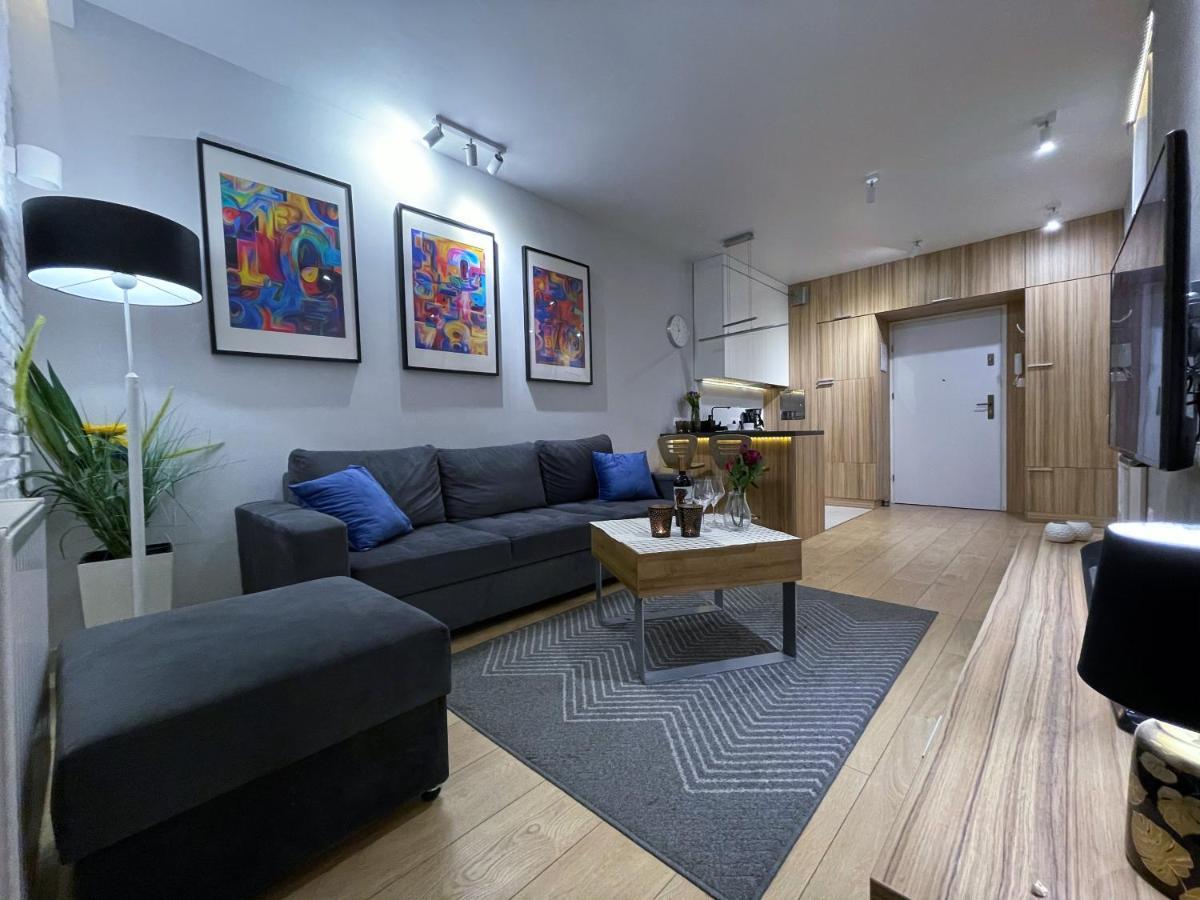 4Uapart-Apartment Suite Picasso シフィノウイシチェ エクステリア 写真
